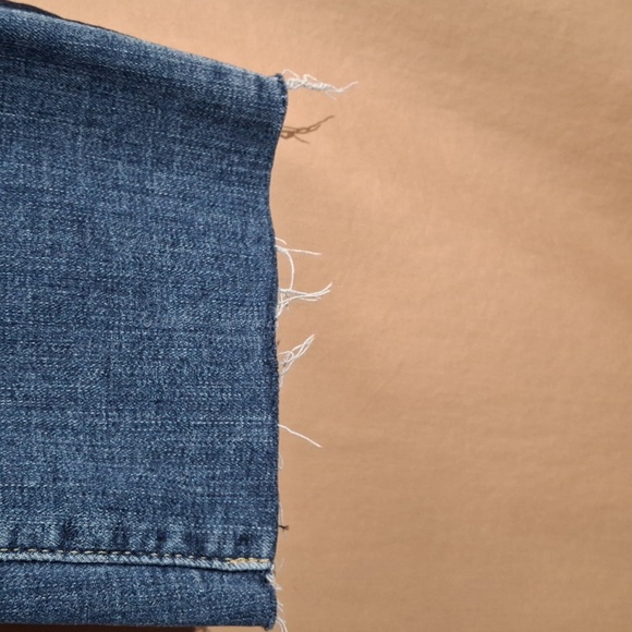 Womens Levi's 311 Shaping Skinny Denim Jeans w/Accent Stripe 20W - Picture 5 of 10